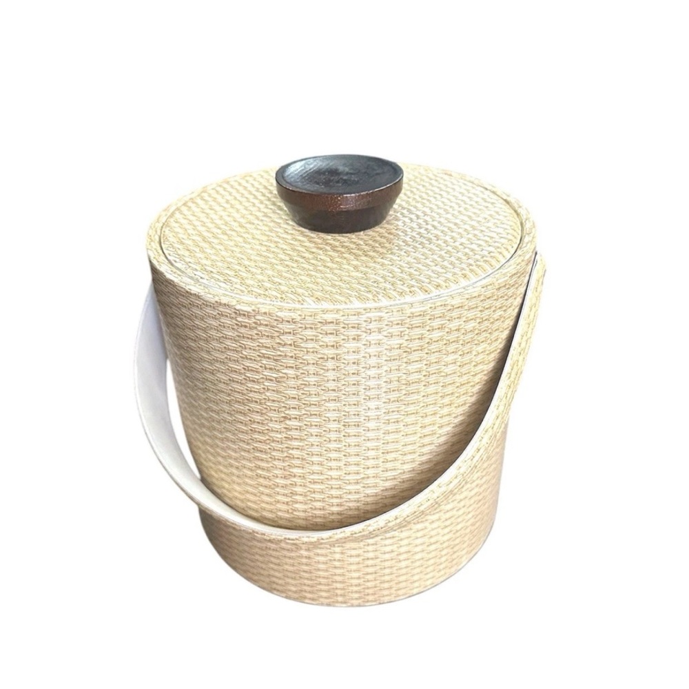 Stylish Woven Bucket Bag